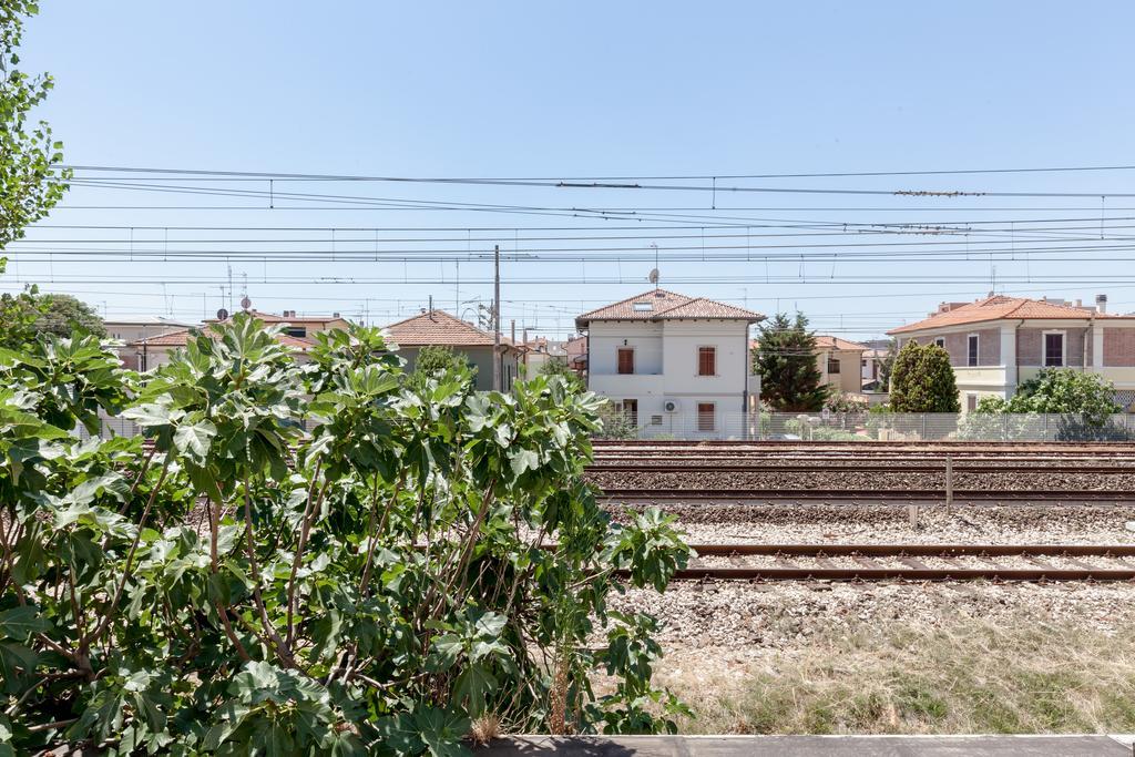 Hotel Chiar Di Luna Senigallia Eksteriør bilde