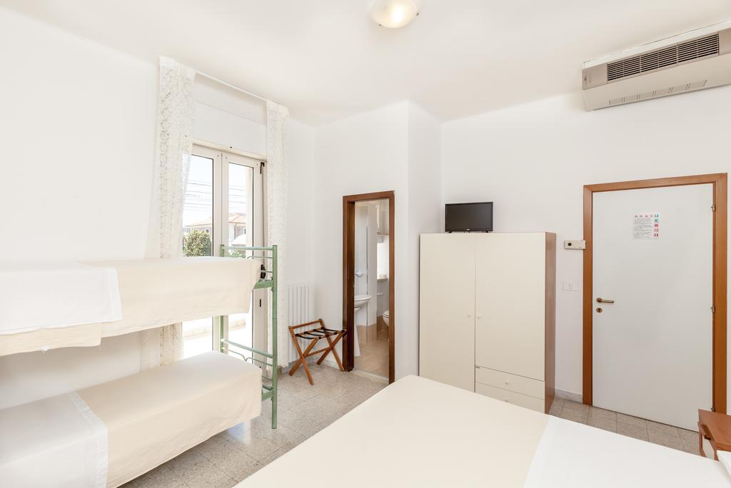Hotel Chiar Di Luna Senigallia Eksteriør bilde