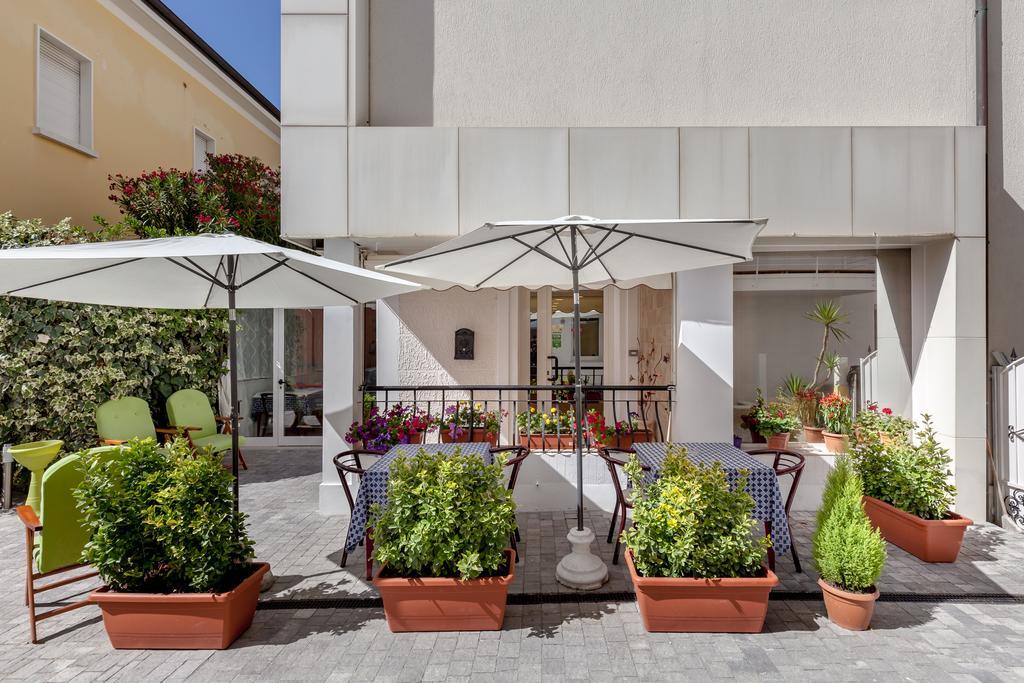 Hotel Chiar Di Luna Senigallia Eksteriør bilde