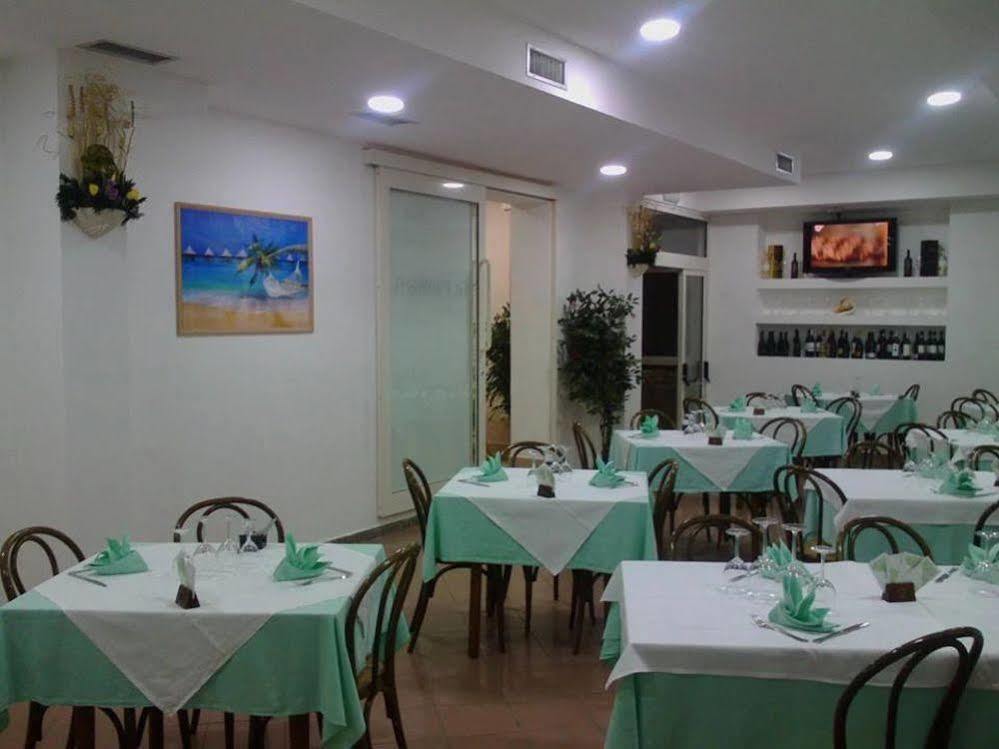 Hotel Chiar Di Luna Senigallia Eksteriør bilde